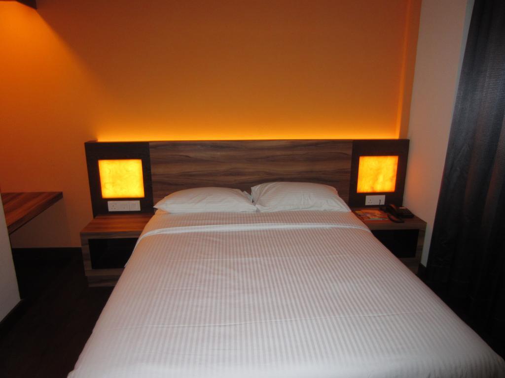 Waterfront Boutique Hotel بورت ديكسون الغرفة الصورة