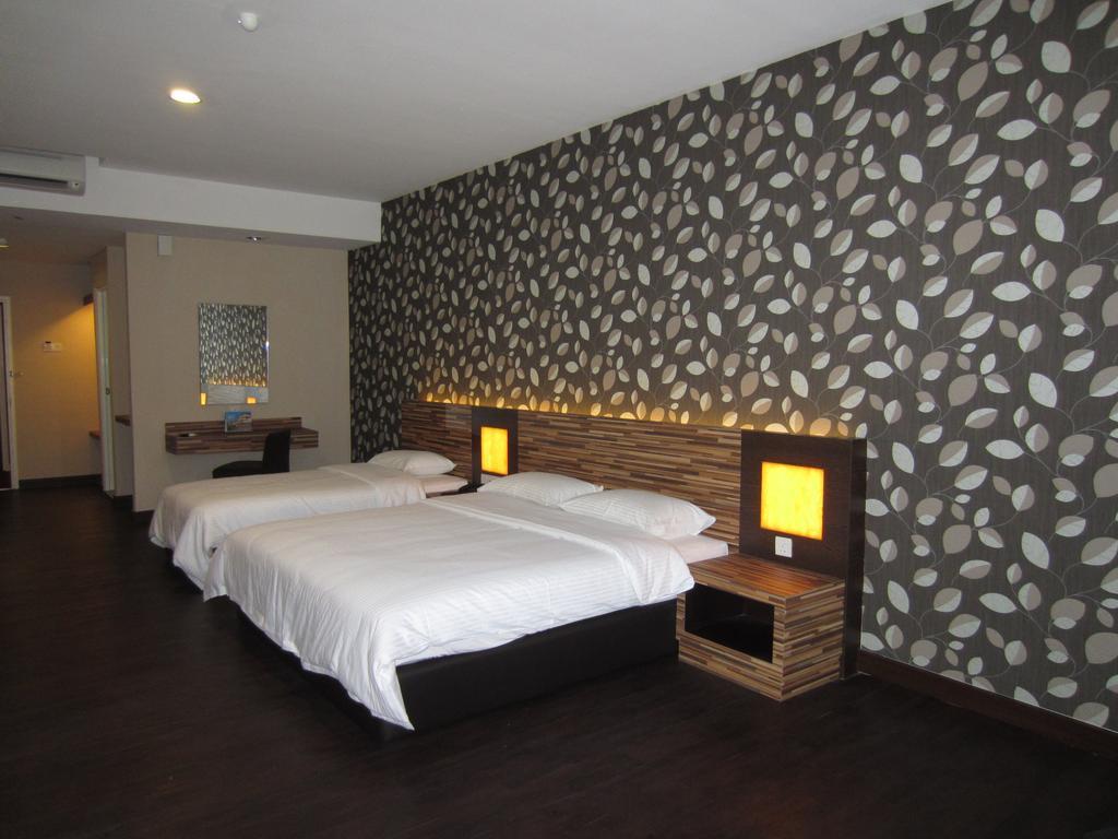 Waterfront Boutique Hotel بورت ديكسون الغرفة الصورة