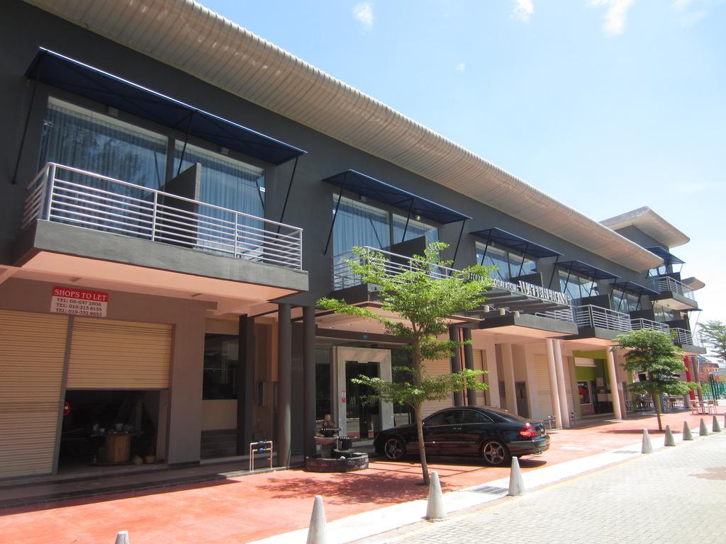 Waterfront Boutique Hotel بورت ديكسون المظهر الخارجي الصورة